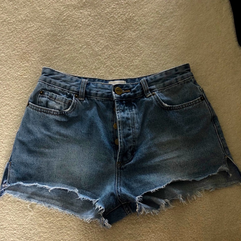 Amuse society button up jean shorts